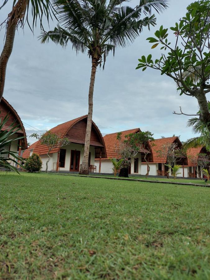 The Tinsi Hotell Toyapakeh Exteriör bild